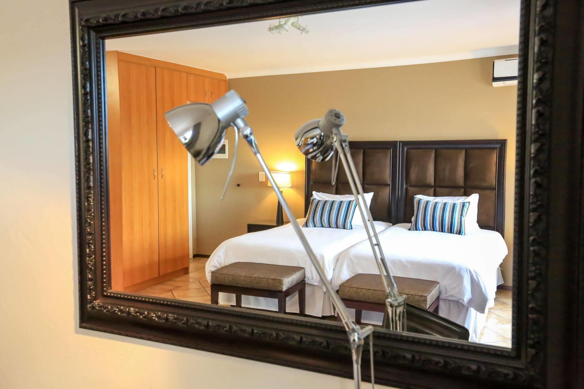 Westay Timessquare Apartments Sandton Luaran gambar