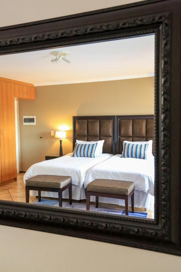 Westay Timessquare Apartments Sandton Bilik gambar